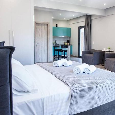 E Spacious Cornered Brand New Studio Apartment E Athene Buitenkant foto