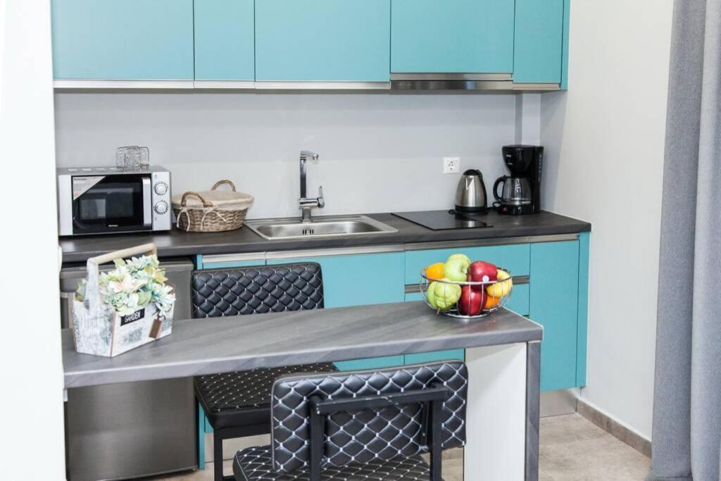 E Spacious Cornered Brand New Studio Apartment E Athene Buitenkant foto